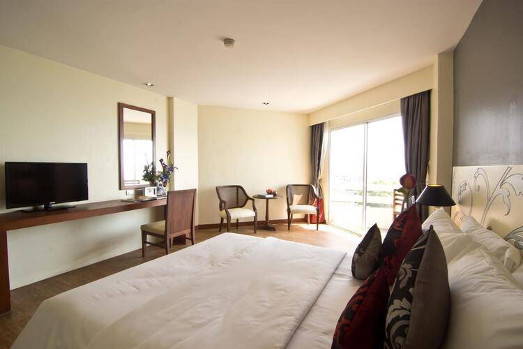 Grand Jomtien Palace Hotel