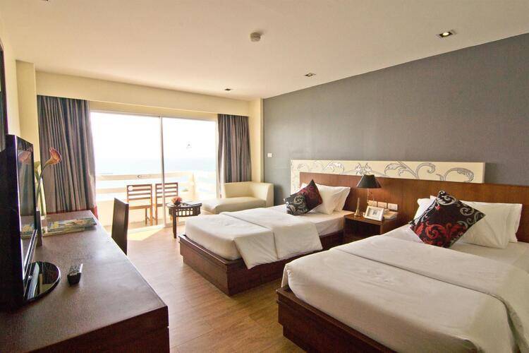 Grand Jomtien Palace Hotel