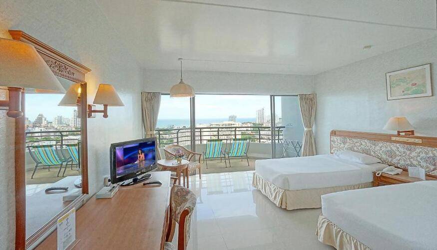 Pattaya Park Beach Resort