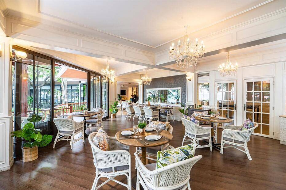 Cosy Beach Hotel