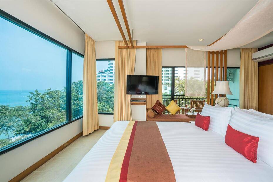 Cosy Beach Hotel