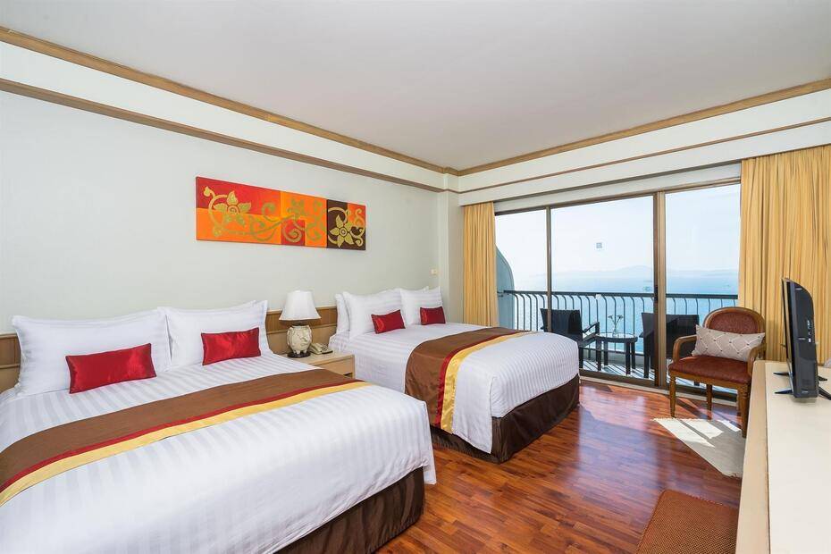 Cosy Beach Hotel