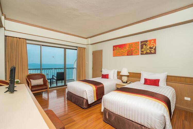 Cosy Beach Hotel