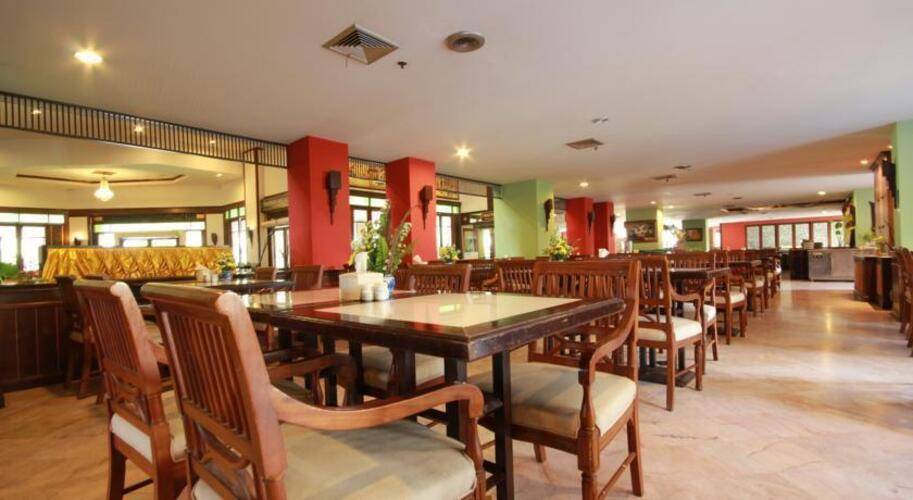 Jomtien Thani Hotel