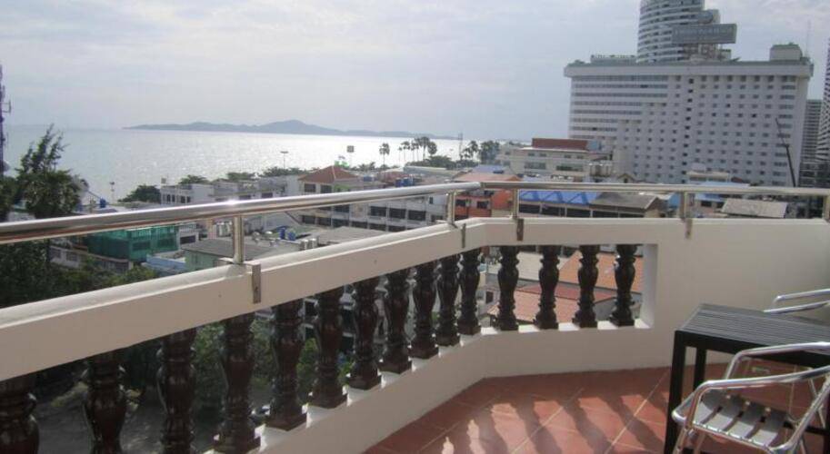 Jomtien Thani Hotel
