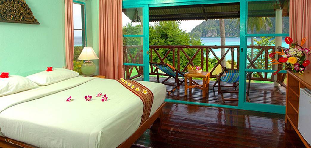 Phi Phi Bayview Premier Resort (Ex.Arayaburi Resort)