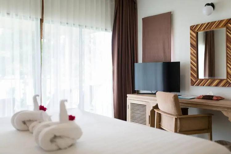 Phi Phi Bayview Premier Resort (Ex.Arayaburi Resort)