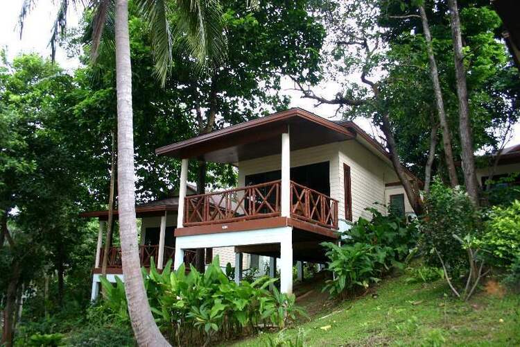 Phi Phi Bayview Premier Resort (Ex.Arayaburi Resort)
