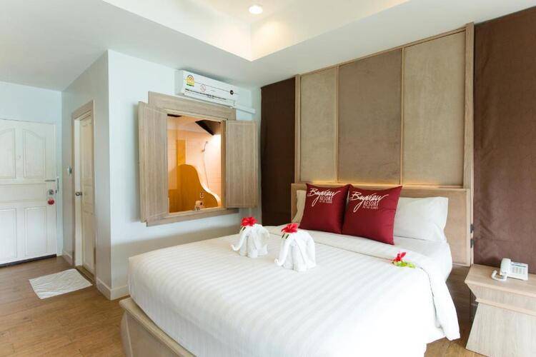Phi Phi Bayview Premier Resort (Ex.Arayaburi Resort)
