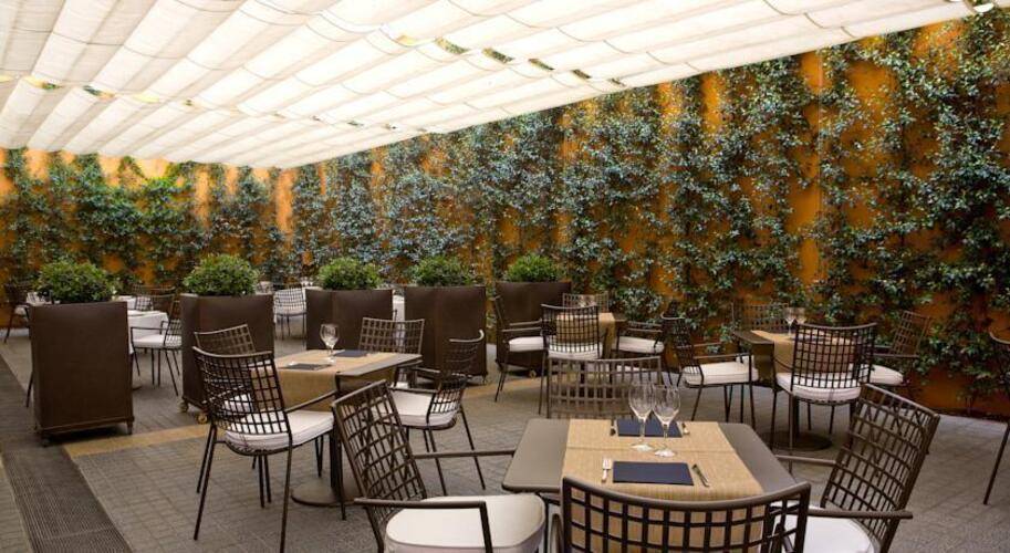 Gallery Hotel — фото 18