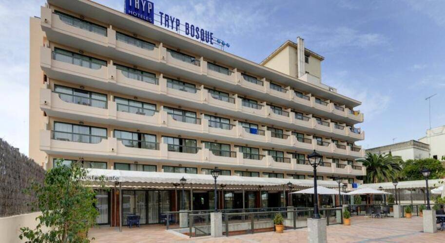 Tryp Bosque Hotel