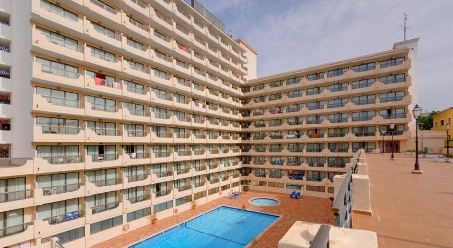 Tryp Bosque Hotel