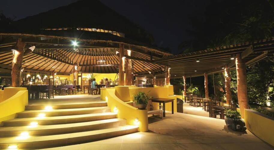 Paradee Resort