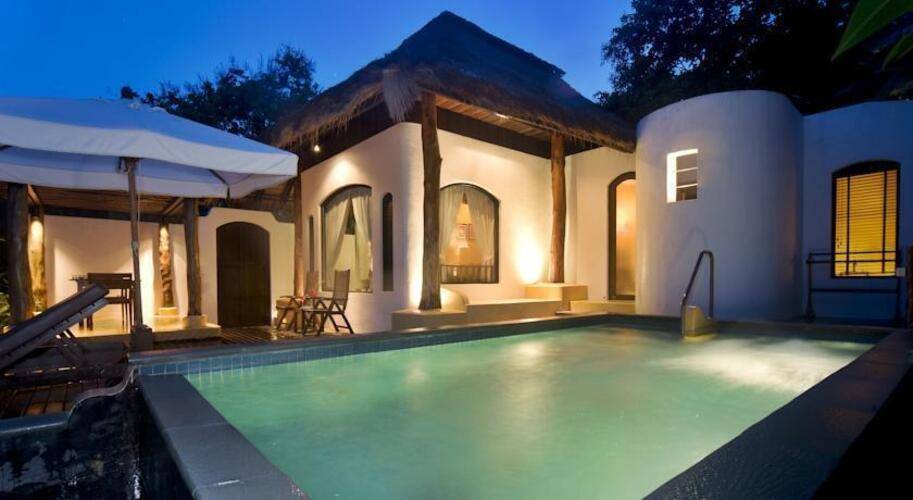 Paradee Resort