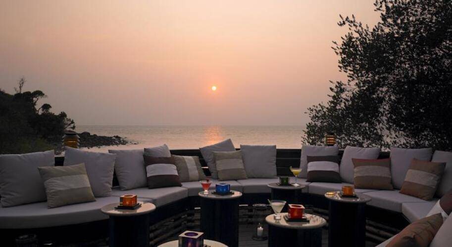 Paradee Resort