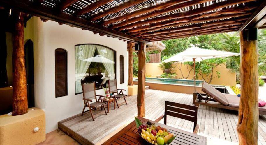 Paradee Resort