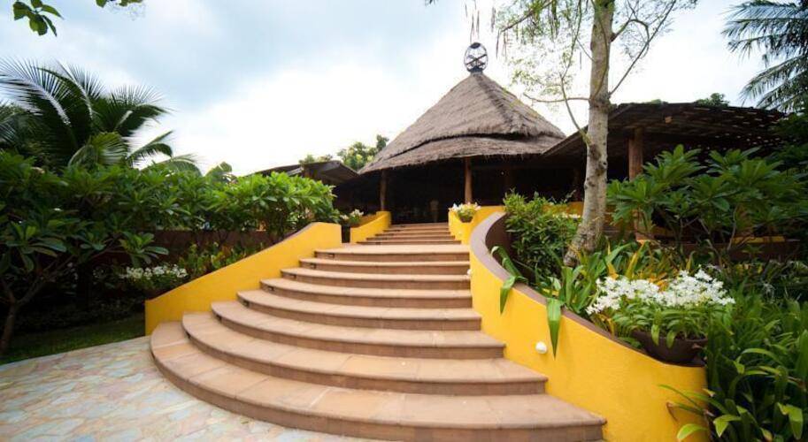 Paradee Resort