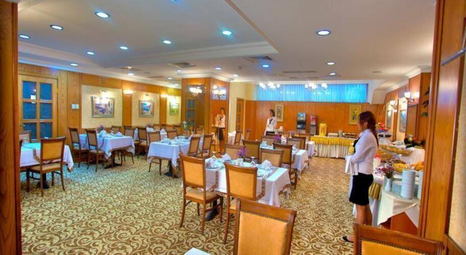 Grand Hilarium Hotel