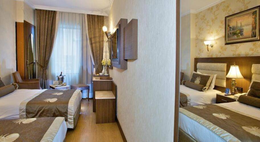 Grand Hilarium Hotel