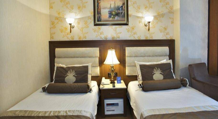 Grand Hilarium Hotel