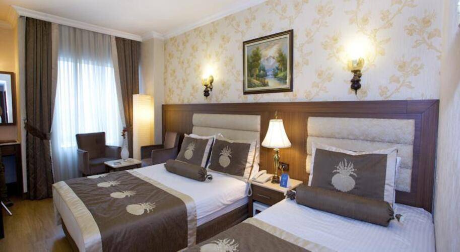 Grand Hilarium Hotel