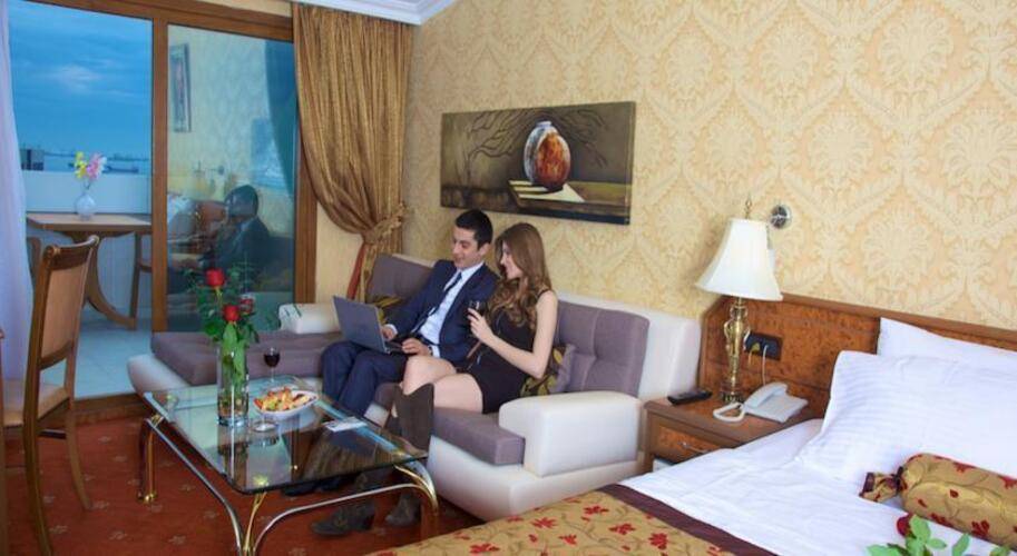 Grand Hilarium Hotel