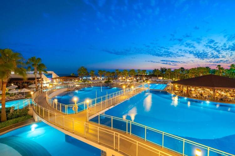 Kirman Sidera Luxury & Spa