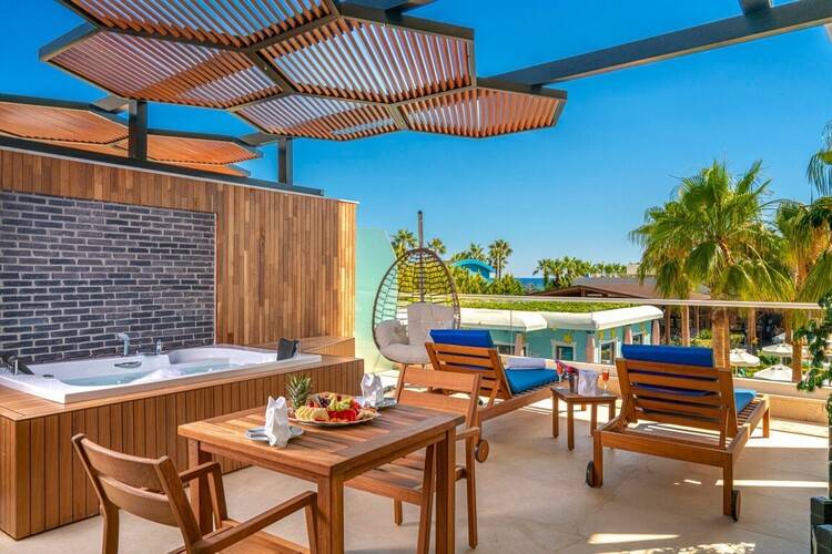 Kirman Sidera Luxury & Spa