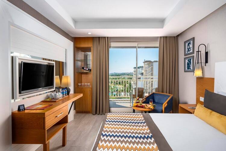 Kirman Sidera Luxury & Spa