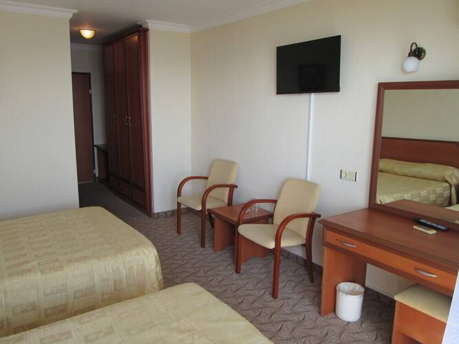 Sunshine Hotel