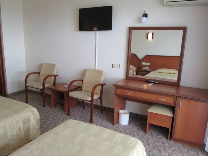 Sunshine Hotel