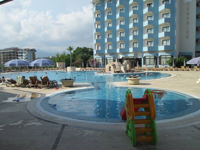 Sunshine Hotel