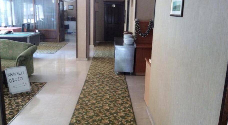 Oasis Hotel