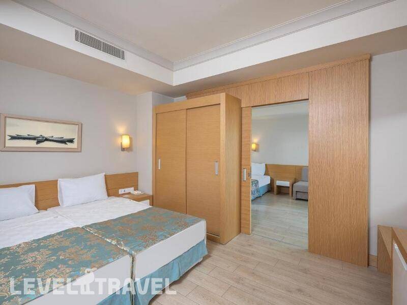 Фотография L'Oceanica Beach Resort Hotel