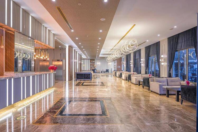 L'Oceanica Beach Resort Hotel