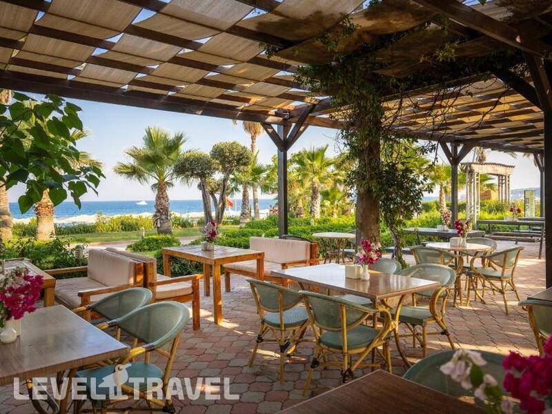 Фотография L'Oceanica Beach Resort Hotel