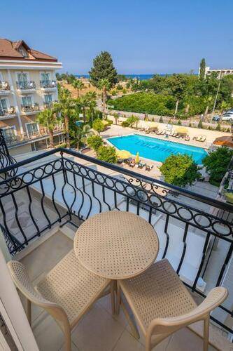 L'Oceanica Beach Resort Hotel
