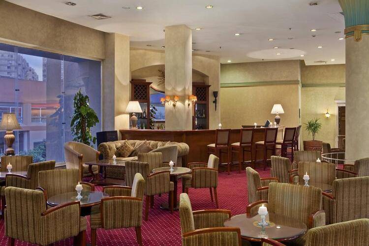 Hilton Green Plaza
