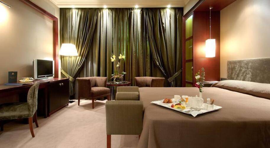 Barcelona Center Hotel — фото 7