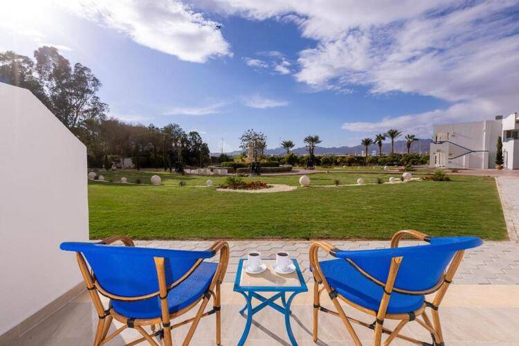 Dreams Vacation Beach Resort