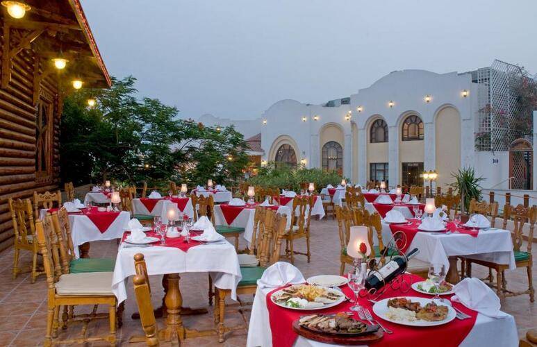 Dreams Vacation Beach Resort