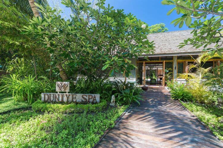 Meeru Island Resort & Spa