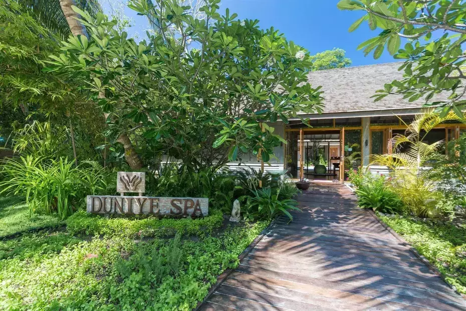 Meeru Island Resort & Spa