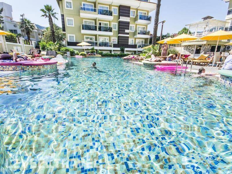 Фотография Suneoclub Mersoy Bellavista (Ex.Mersoy Bella Vista Hotel) (Adults Only 16+) Фотография Suneoclub Mersoy Bellavista (Ex.Mersoy Bella Vista Hotel) (Adults Only 16+)