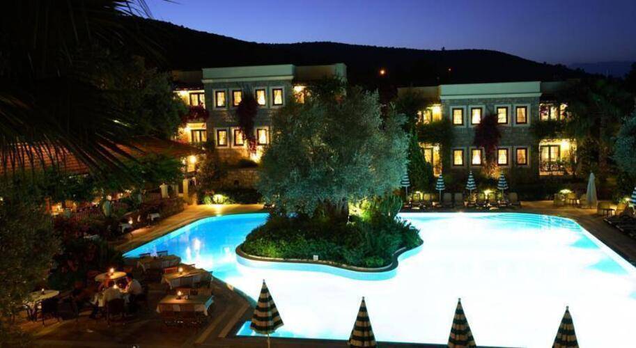 Zeytinada Hotel