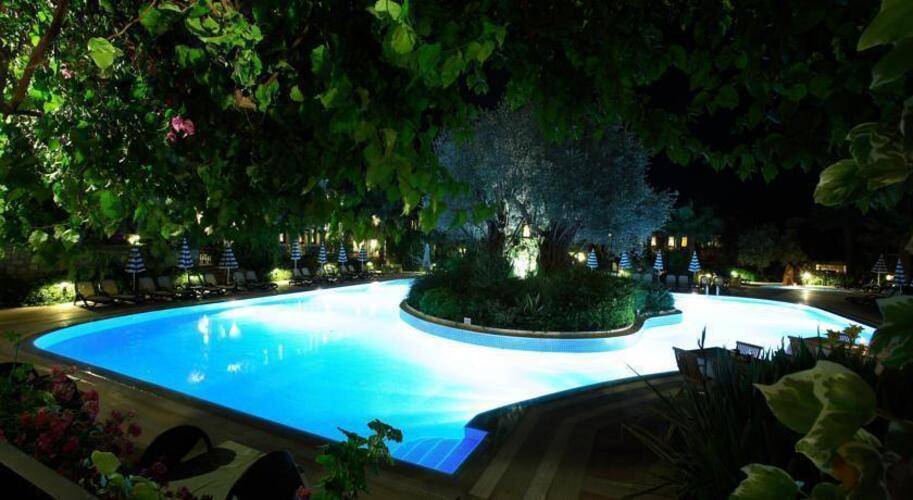 Zeytinada Hotel