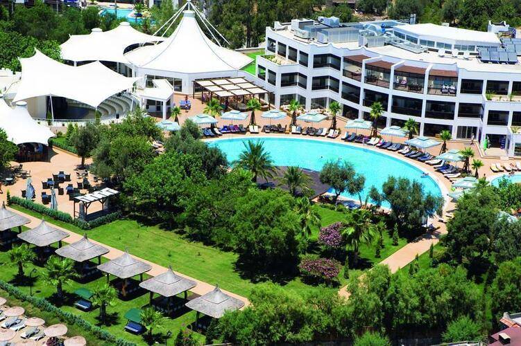 Latanya Park Resort (Ex.Latanya Beach Resort)