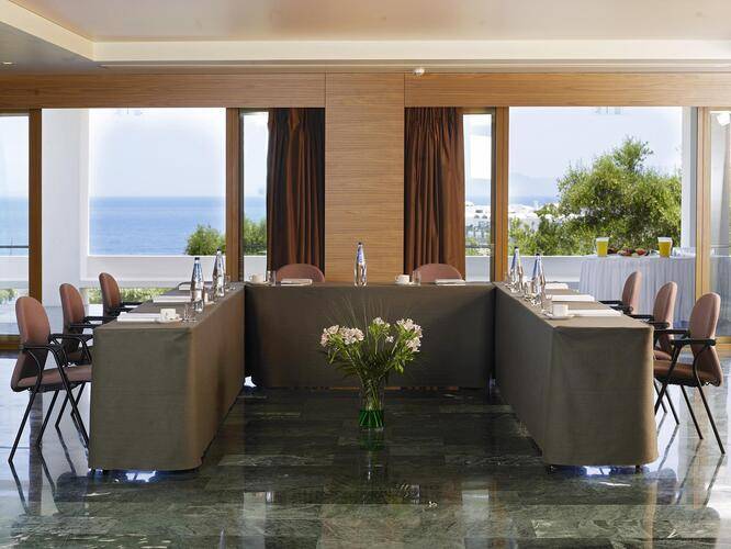 Elounda Peninsula All Suite Hotel