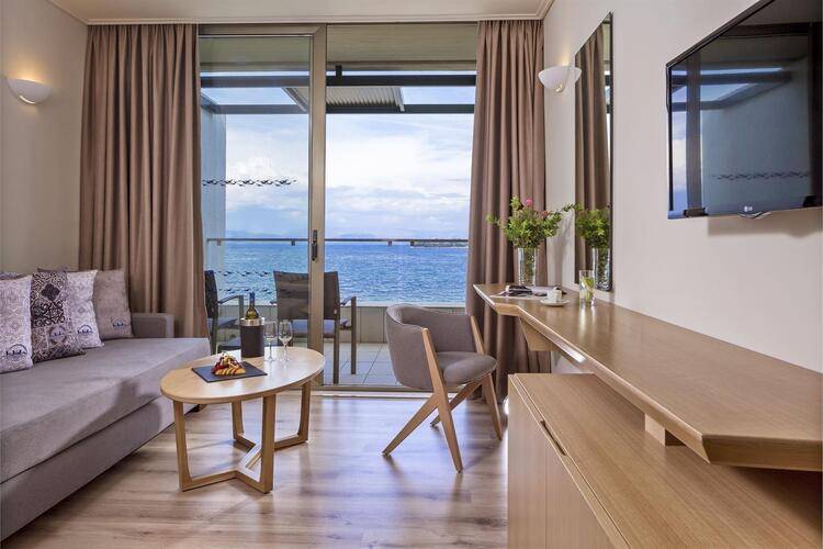 Kontokali Bay Resort & Spa