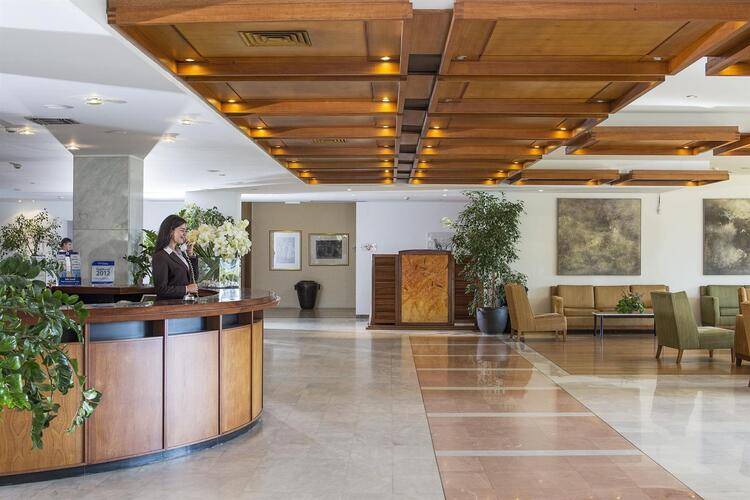 Kontokali Bay Resort & Spa